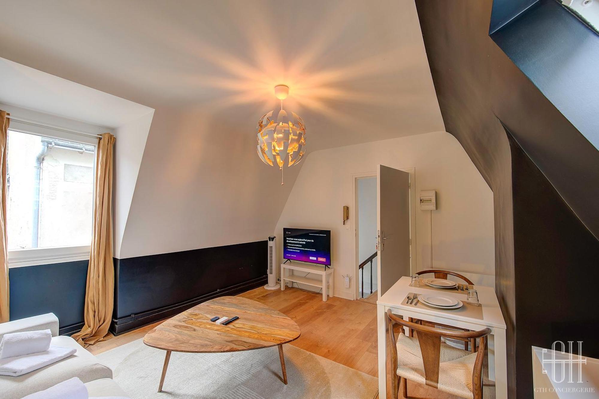Le Picasso Apartment Tours
